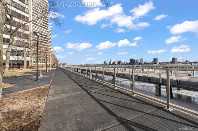 1001 W Jefferson Avenue 12i, Detroit, MI 48226