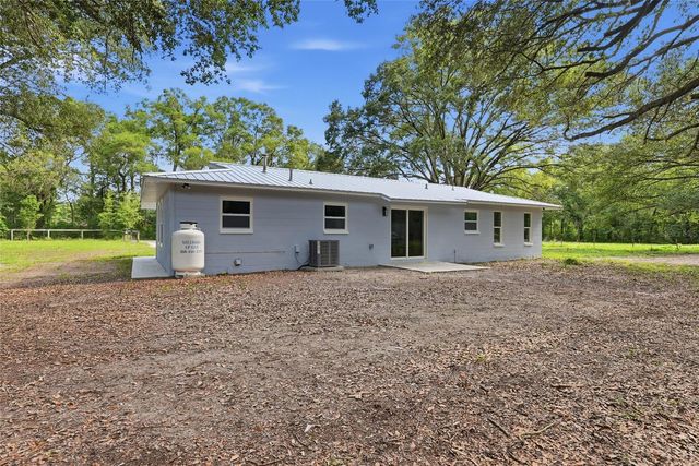 20110 NW COUNTY ROAD 2054, Alachua, FL 32615