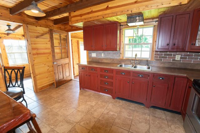 3123 W 450 N Road, Rochester, IN 46975