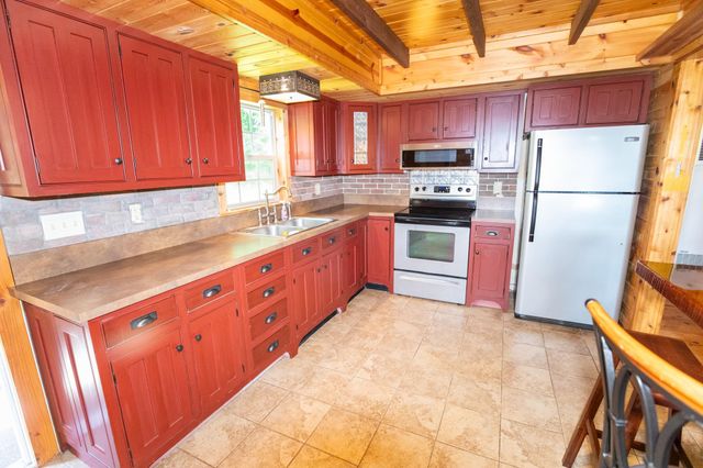 3123 W 450 N Road, Rochester, IN 46975