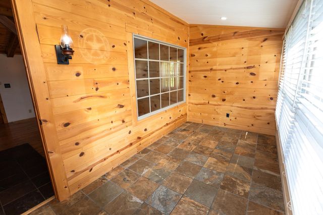 3123 W 450 N Road, Rochester, IN 46975