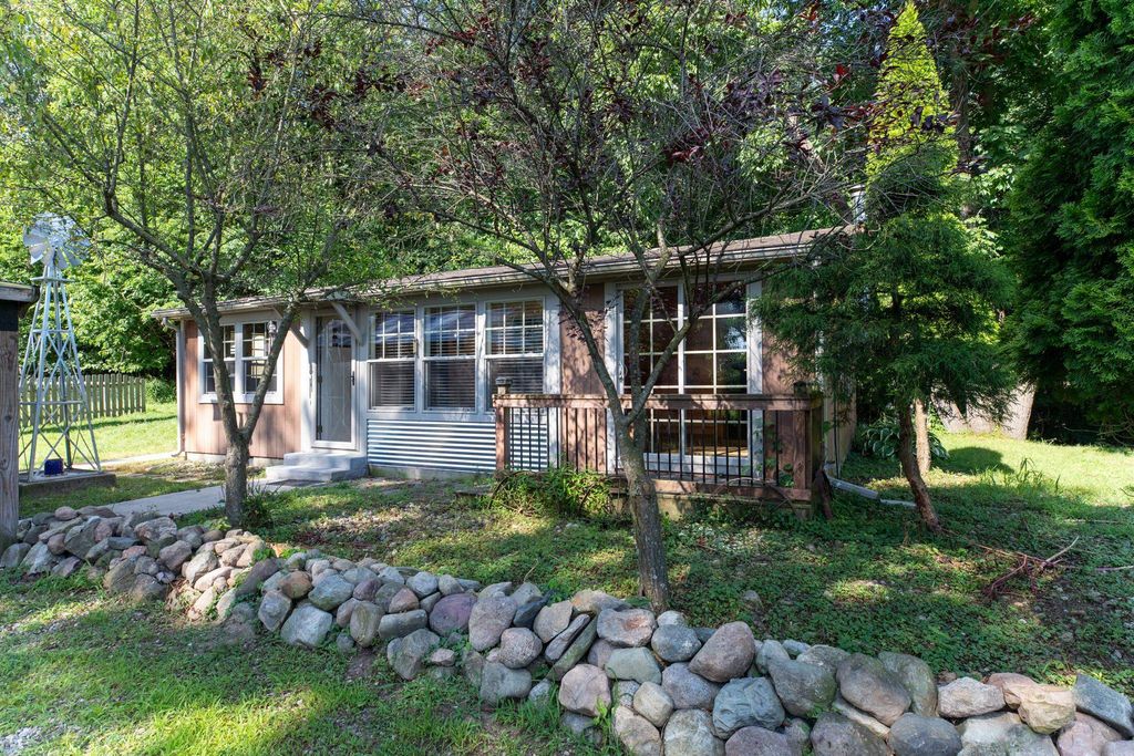 3123 W 450 N Road, Rochester, IN 46975