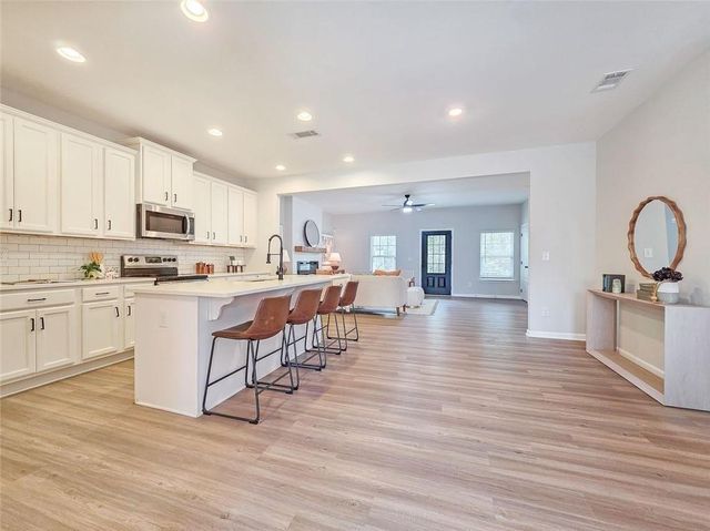 535 Ruths Drive, Woodstock, GA 30188