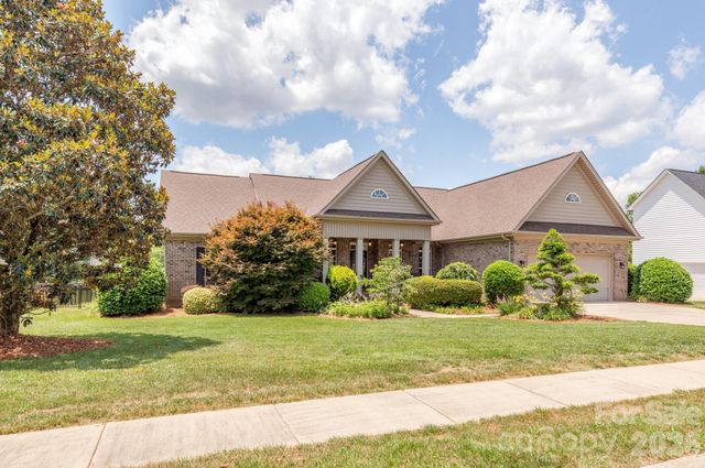 7032 Kidwelly Lane, Matthews, NC 28104