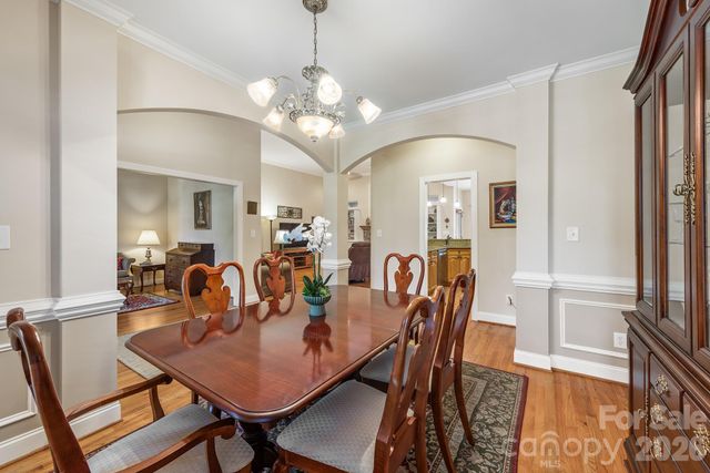 7032 Kidwelly Lane, Matthews, NC 28104
