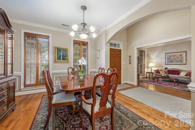 7032 Kidwelly Lane, Matthews, NC 28104