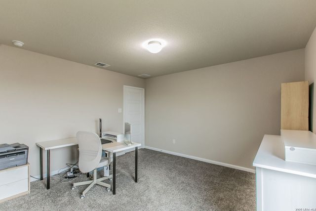7045 Vista Loop, Live Oak, TX 78233