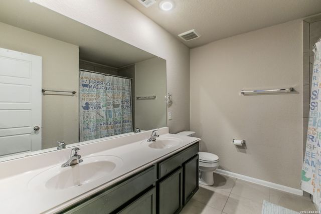 7045 Vista Loop, Live Oak, TX 78233
