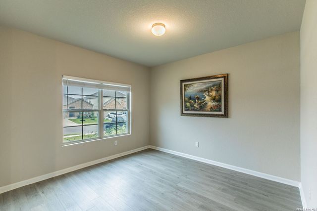 7045 Vista Loop, Live Oak, TX 78233