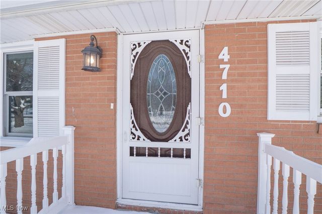 4710 Brunnerdale Avenue NW, Canton, OH 44718