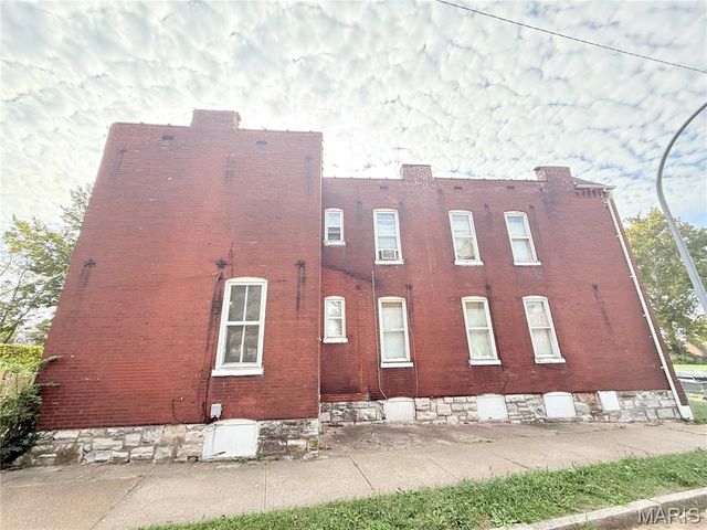 4430 Strodtman Place, St Louis, MO 63107