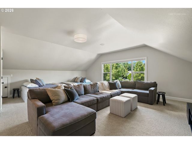 17440 Sw REUSSER Ct, Beaverton, OR 97007