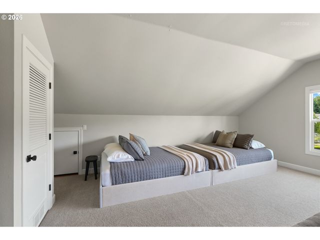 17440 Sw REUSSER Ct, Beaverton, OR 97007