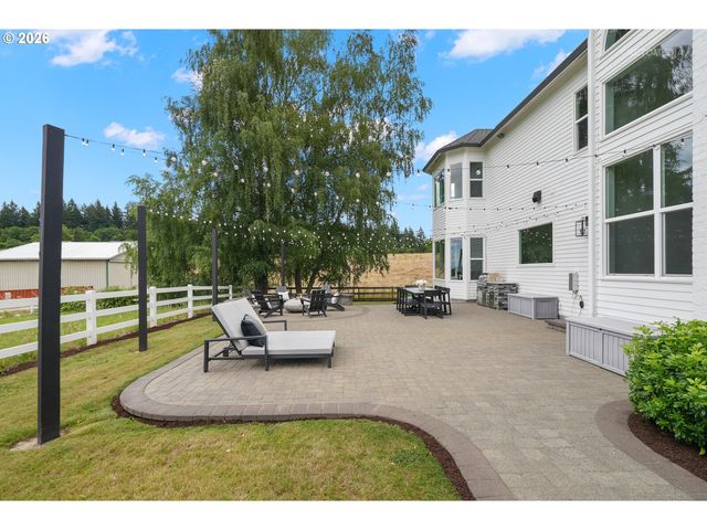 17440 Sw REUSSER Ct, Beaverton, OR 97007