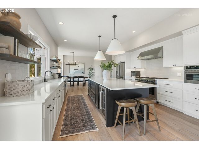 17440 Sw REUSSER Ct, Beaverton, OR 97007