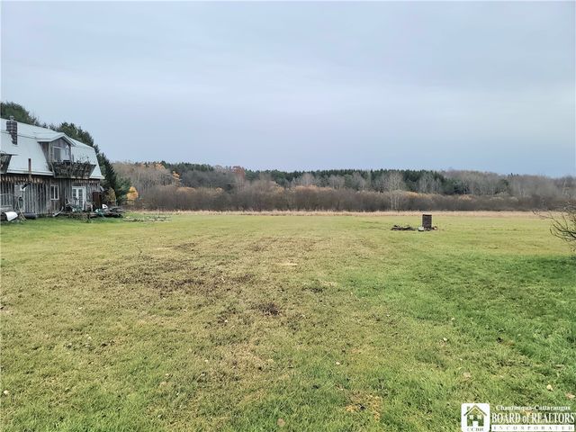 2391 Donelson Road, Kiantone, NY 14701