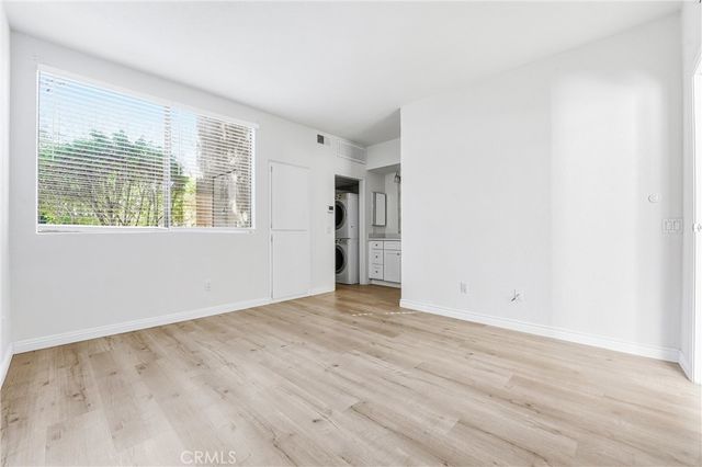 85 Lakepines, Irvine, CA 92620