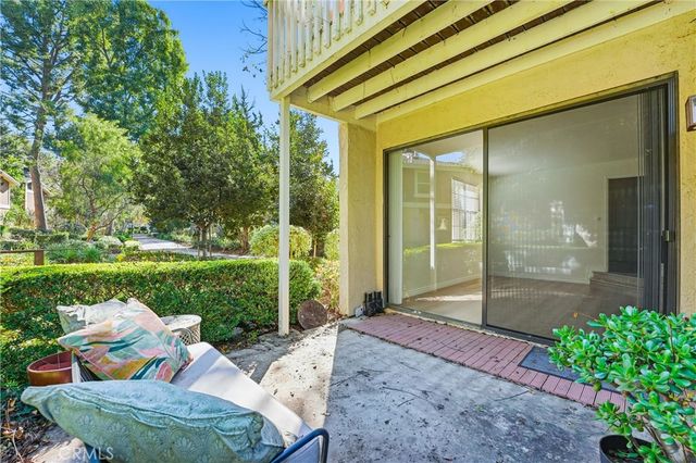 85 Lakepines, Irvine, CA 92620