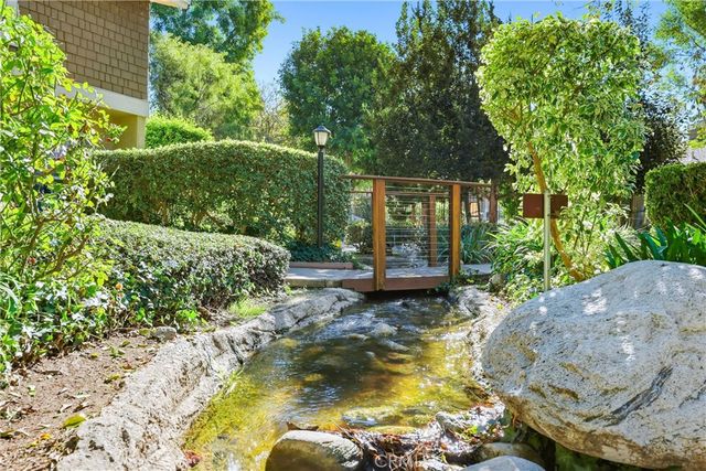85 Lakepines, Irvine, CA 92620