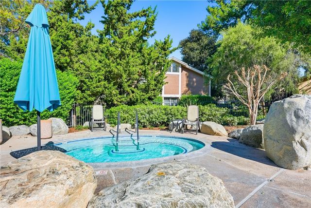 85 Lakepines, Irvine, CA 92620
