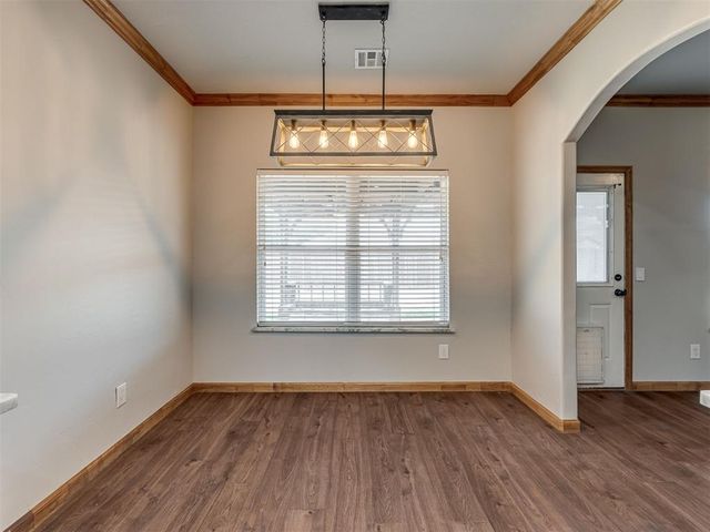 11521 SW 25th Street, Yukon, OK 73099