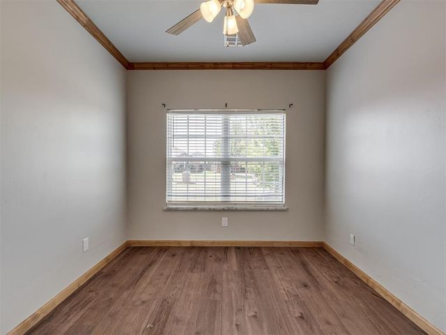 11521 SW 25th Street, Yukon, OK 73099
