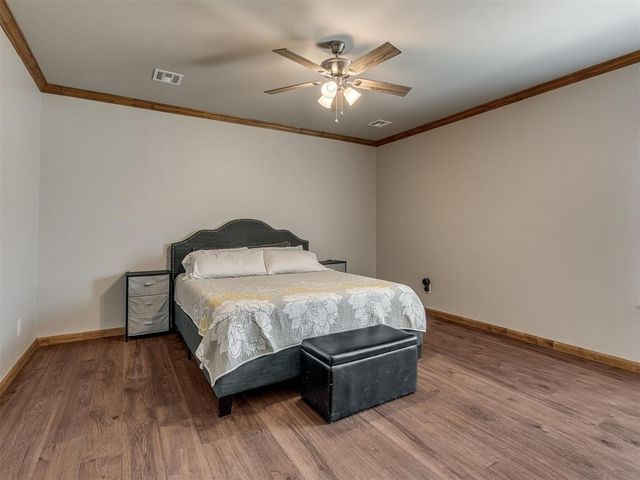 11521 SW 25th Street, Yukon, OK 73099
