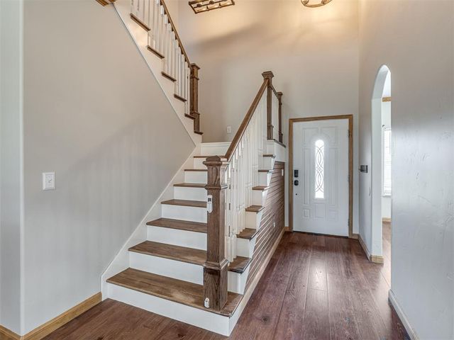 11521 SW 25th Street, Yukon, OK 73099