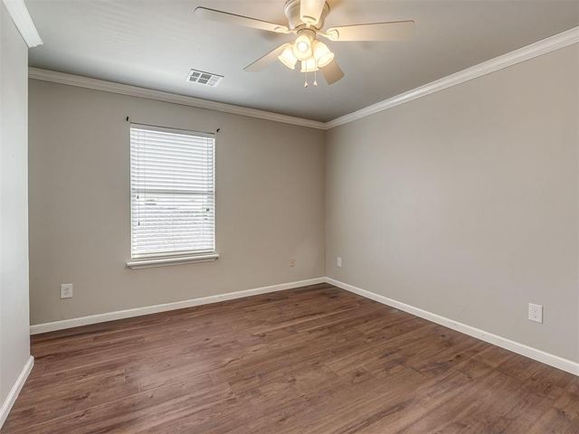 11521 SW 25th Street, Yukon, OK 73099