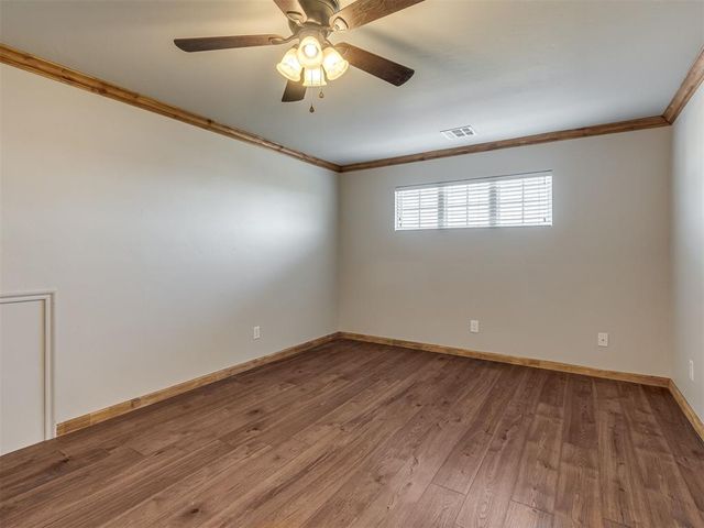 11521 SW 25th Street, Yukon, OK 73099