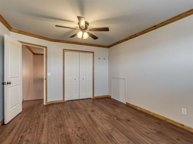 11521 SW 25th Street, Yukon, OK 73099
