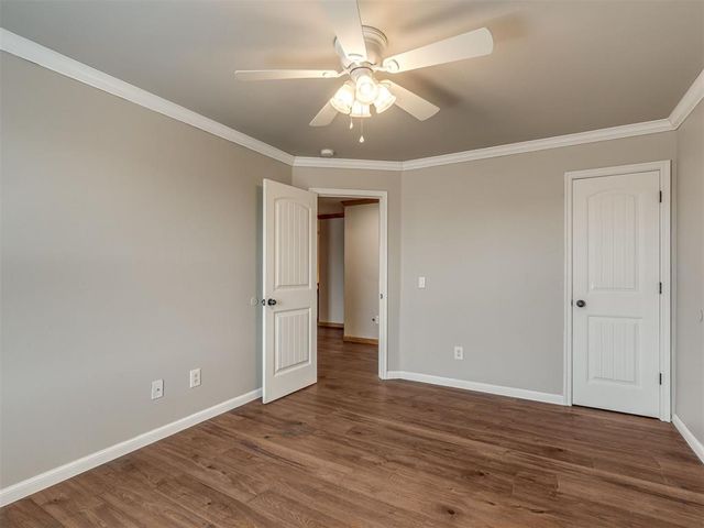 11521 SW 25th Street, Yukon, OK 73099