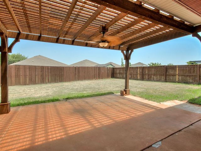 11521 SW 25th Street, Yukon, OK 73099