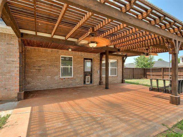 11521 SW 25th Street, Yukon, OK 73099