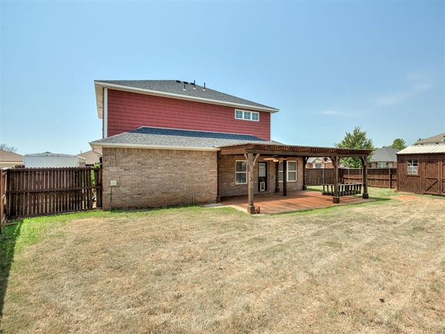 11521 SW 25th Street, Yukon, OK 73099