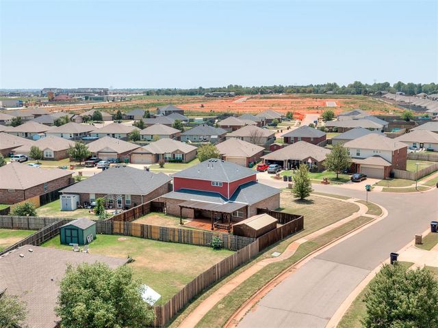 11521 SW 25th Street, Yukon, OK 73099