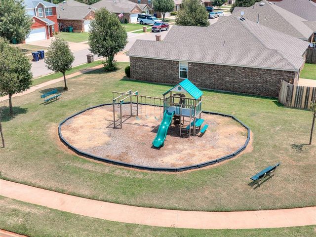 11521 SW 25th Street, Yukon, OK 73099