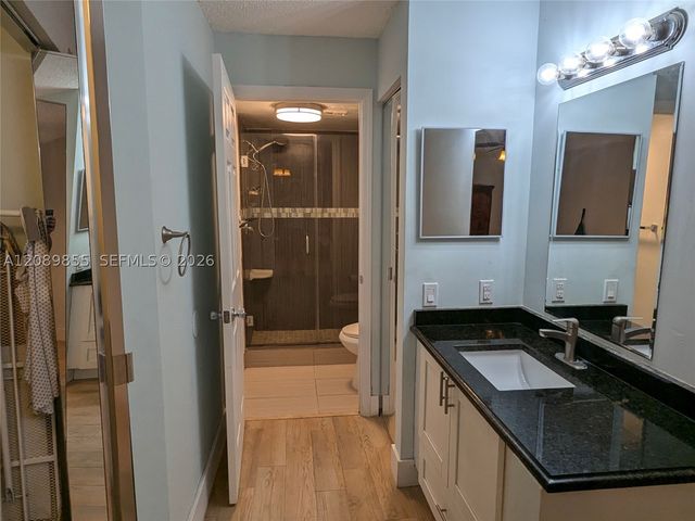9999 Summerbreeze Dr 513, Sunrise, FL 33322