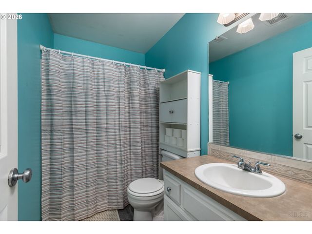 59600 BARR Ave, St Helens, OR 97051