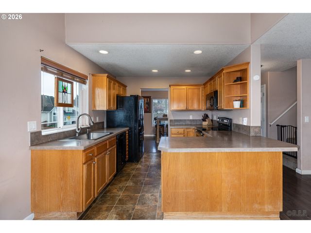 59600 BARR Ave, St Helens, OR 97051