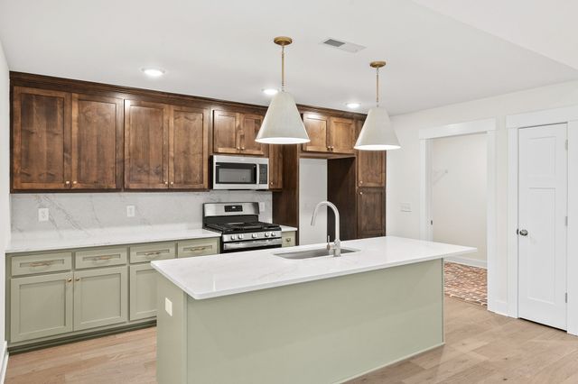 1620 Collins View Way, Clarksville, TN 37043