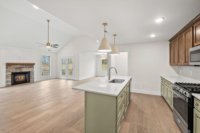 1620 Collins View Way, Clarksville, TN 37043