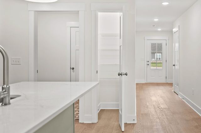 1620 Collins View Way, Clarksville, TN 37043