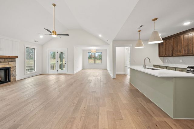 1620 Collins View Way, Clarksville, TN 37043