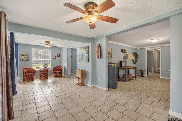 17414 Lakeview Dr, Flint, TX 75762