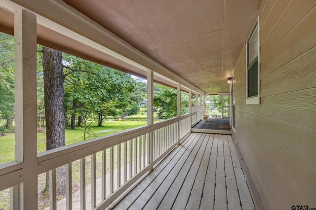 17414 Lakeview Dr, Flint, TX 75762