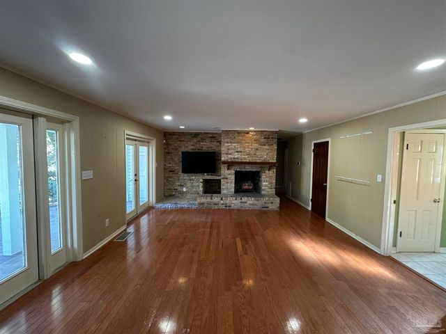 1280 Stow Ave, Pensacola, FL 32503