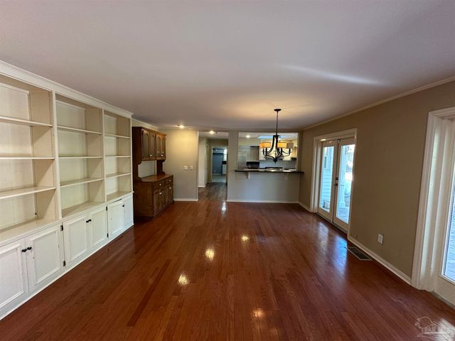 1280 Stow Ave, Pensacola, FL 32503