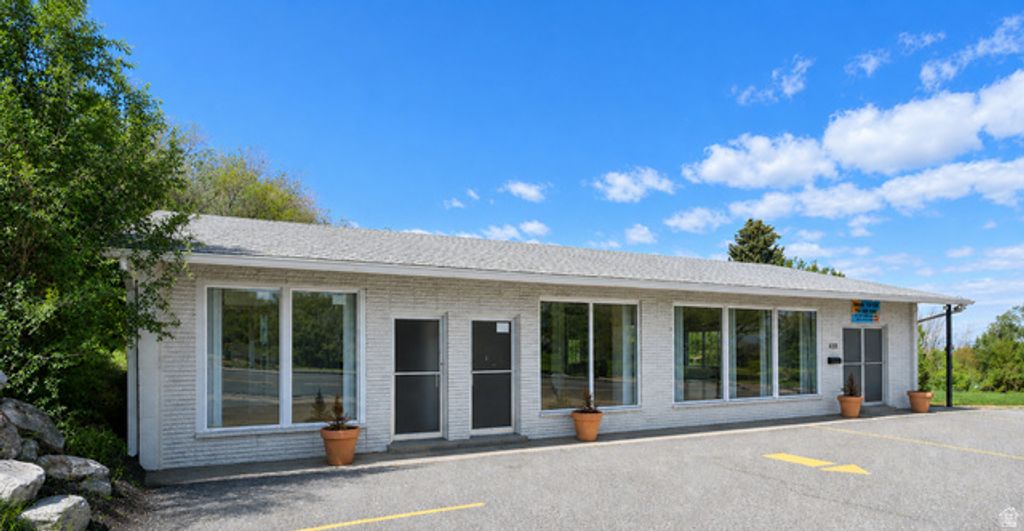 4301 S 300 W, Washington Terrace, UT 84405