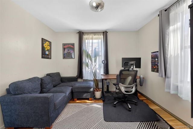 8385 116th Street 4L, Kew Gardens, NY 11418